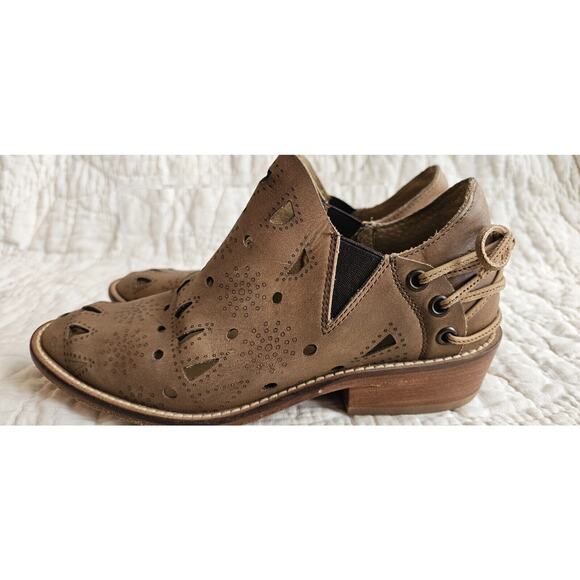 Anthropologie Musse & Cloud Western Perforated Leather Womens 7 Boots Booties - Picture 3 of 7